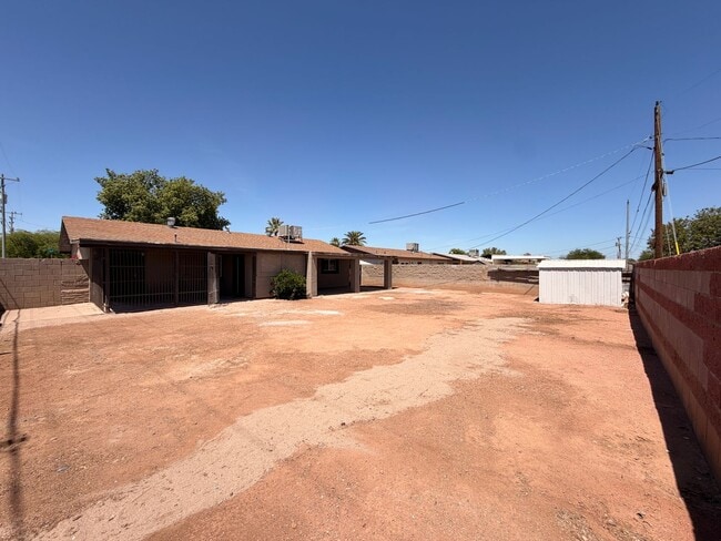 Building Photo - Single Story *NO* Carpet + *NO* HOA Avondale Home For Rent!
