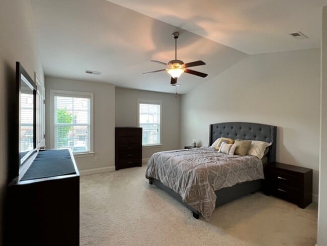 Building Photo - Jonestown Road Area