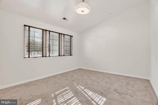 Building Photo - 6625 Latrobe Falls