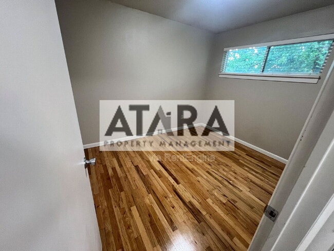 Building Photo - 650 N 300 W