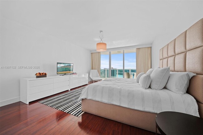 Building Photo - 3301 NE 183rd St