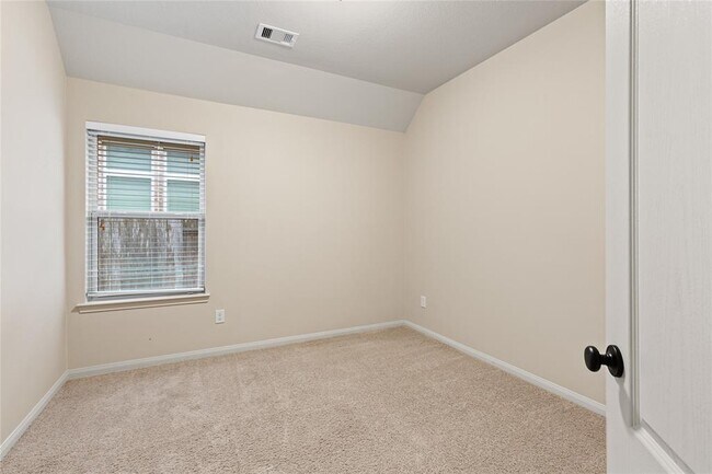 Building Photo - 17211 Rookery Ct