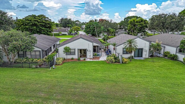 Building Photo - 2514 Bedford Mews Dr