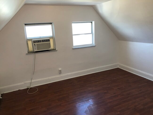 Building Photo - 29 W Baltimore Ave