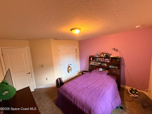 Building Photo - 210 Krassner Dr