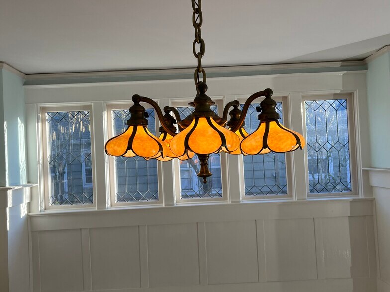 Building Photo - 1402 SE 32nd Ave