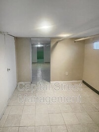 Building Photo - 72 1/2 Summer Ave - 1A