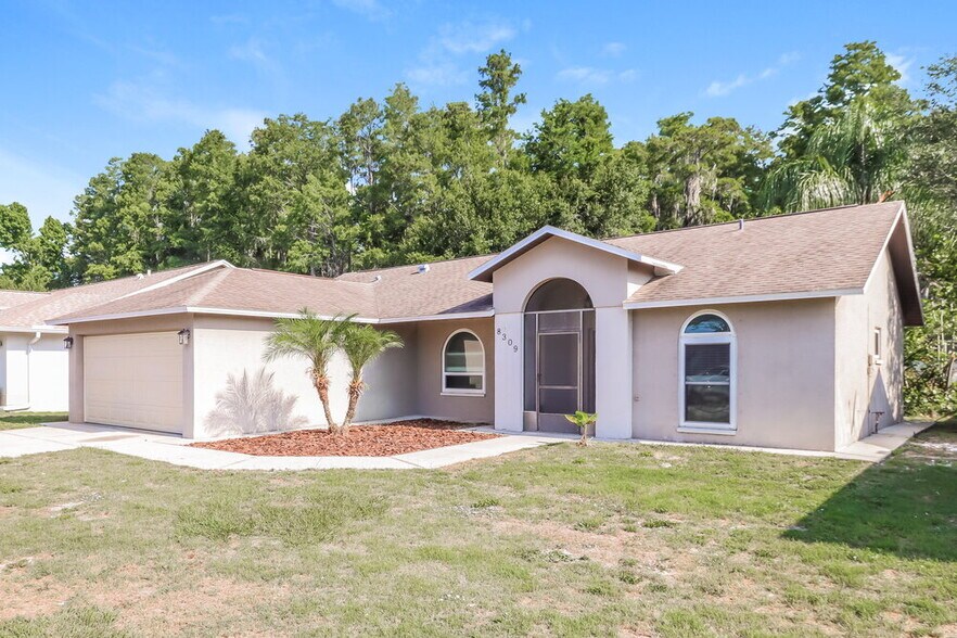 Building Photo - 8309 Royal Hart Dr