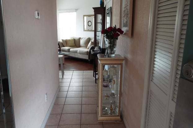 Building Photo - 10015 Perfect Dr