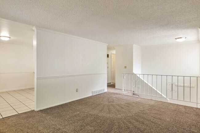Building Photo - 3911 Lorna Dr.