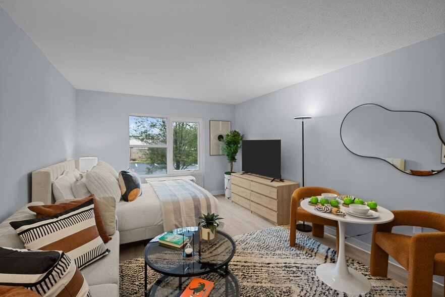 Primary Photo - The Presley Apartments