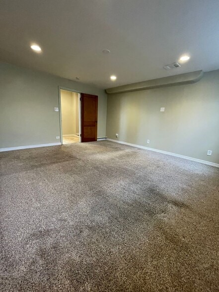 Building Photo - 1395 N Harlan St