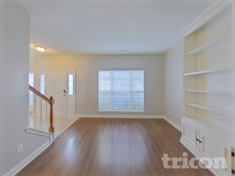Building Photo - 4882 Aldridge Pl NW