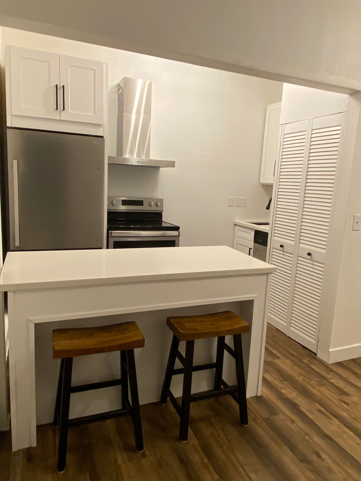 Building Photo - 5302 Hibiscus Dr