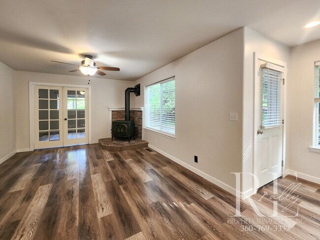 Building Photo - Forest-Edged Retreat with Pasture Access –...