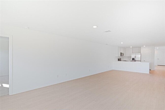 Building Photo - 241 Kings Row Ln