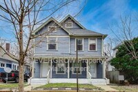 Building Photo - 413 N Oxford St