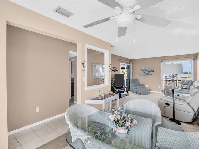 Building Photo - 656 Windrush Bay Dr