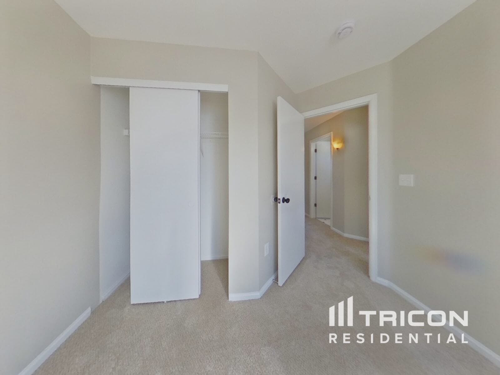 Building Photo - 6765 Lionshead Pkwy