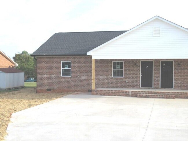 Building Photo - 2967 Gaston-Webbs Chapel Rd