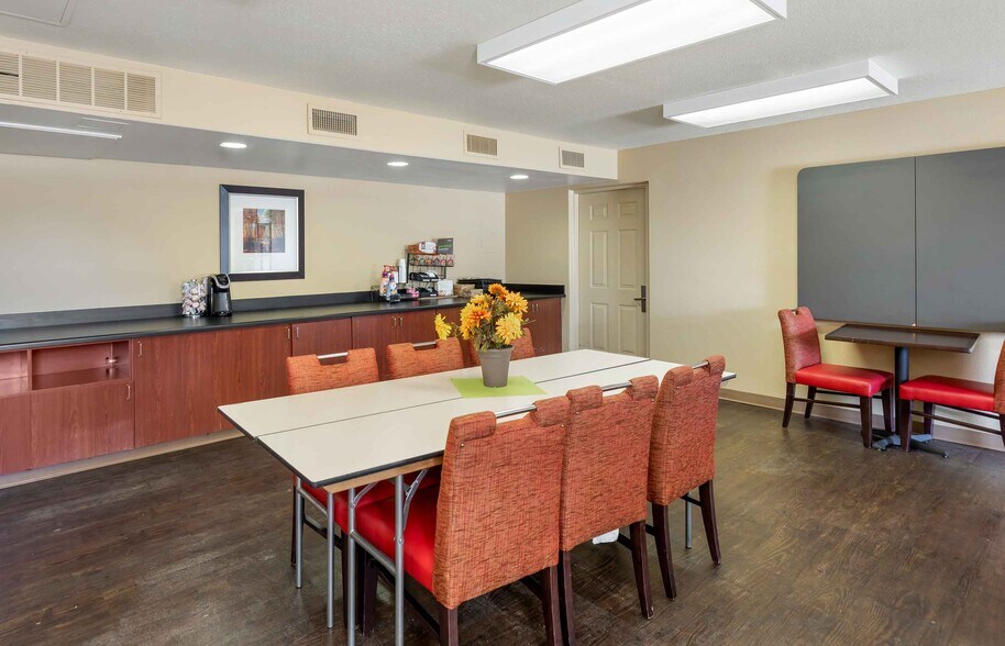 Building Photo - Furnished Studio-Denver - Aurora North