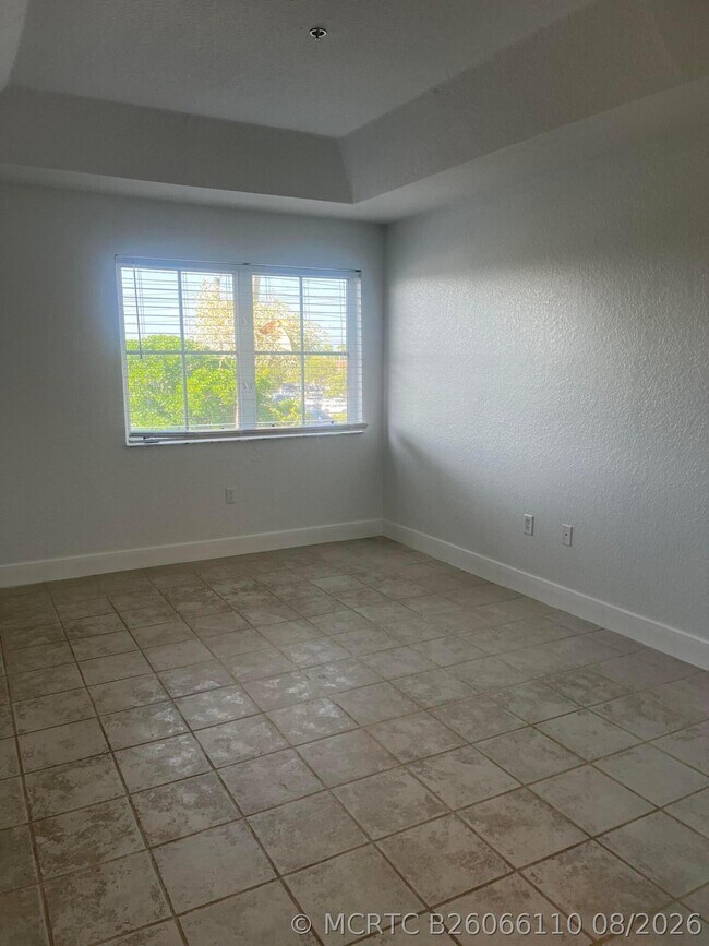 Building Photo - 2137 Shoma Dr