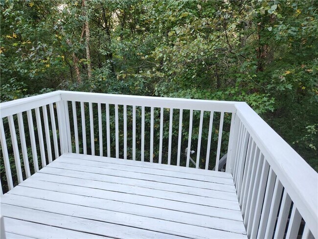 Building Photo - 3044 Cedar Glade Ln NE