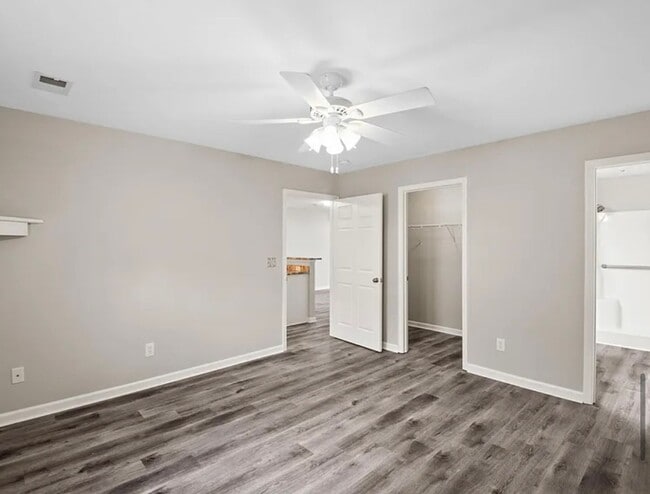 Building Photo - 108 Harvest Glen Ln