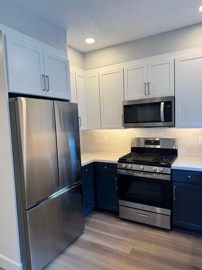 Building Photo - Townhome in Laguna Niguel!