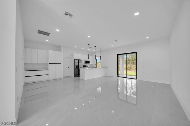 Building Photo - 2700 42nd St W