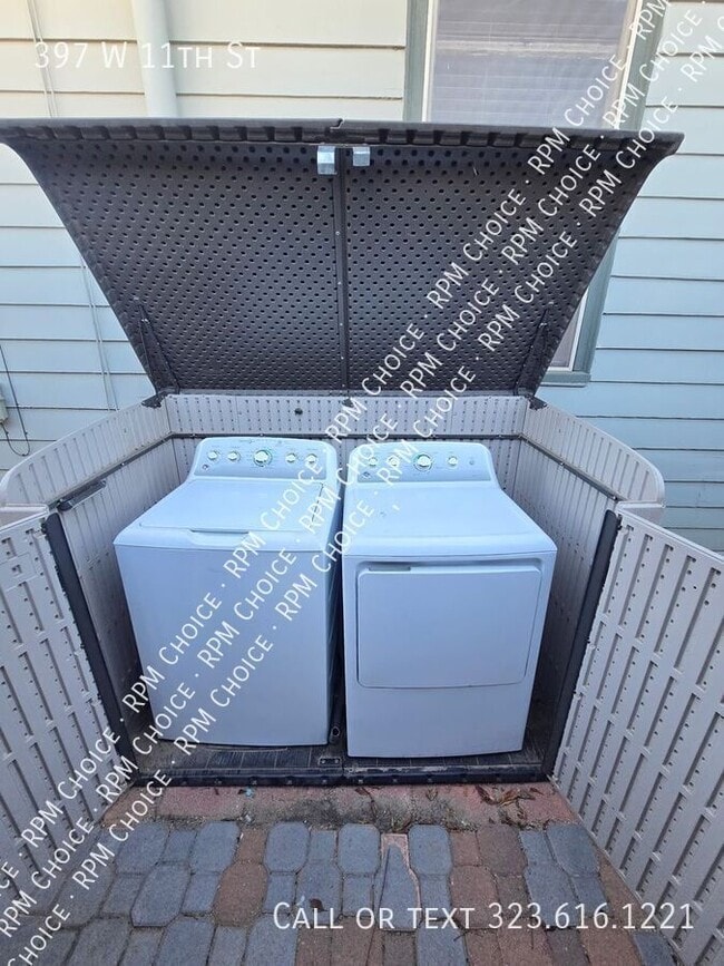 Building Photo - 397 W 11th St