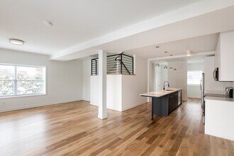 Building Photo - 54 West Ave