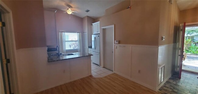 Building Photo - 3071 Spirea St