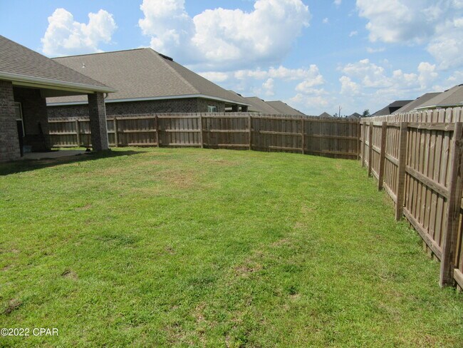 Building Photo - 831 Cason Cir