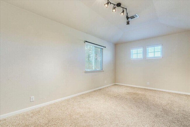 Building Photo - 711 Heritage Springs Trail