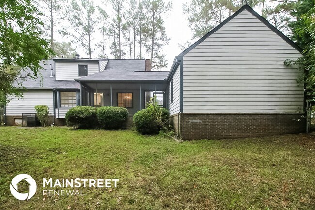 Building Photo - 3103 Skyland Dr