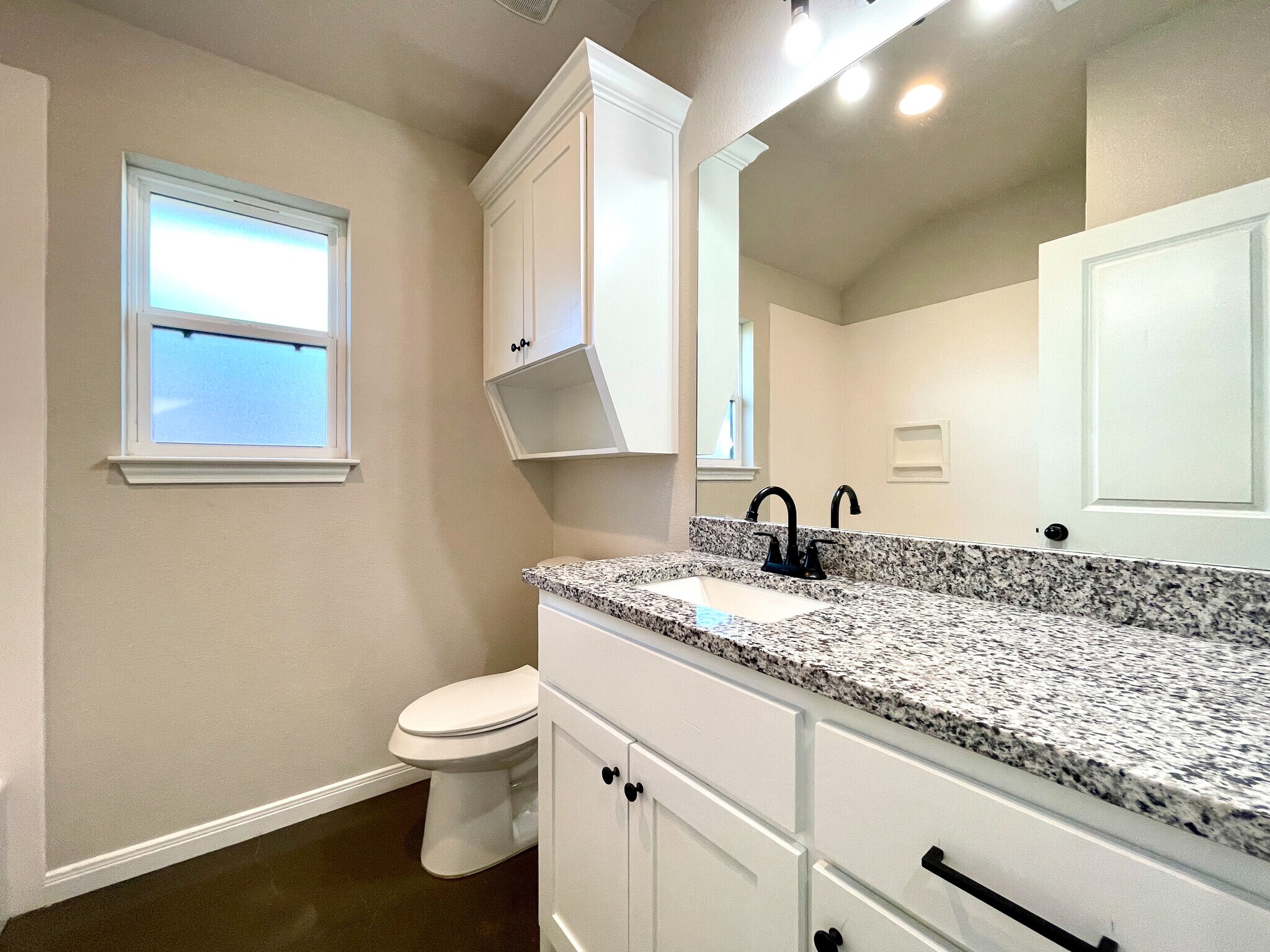 Building Photo - 100 W Windmill Way