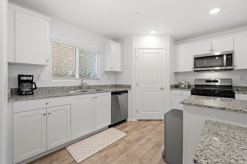 Building Photo - 30622 Dart Ct