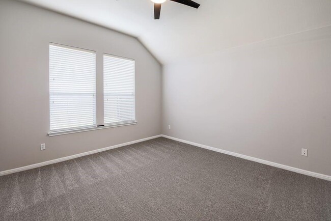 Building Photo - 11716 Larch Valley Dr