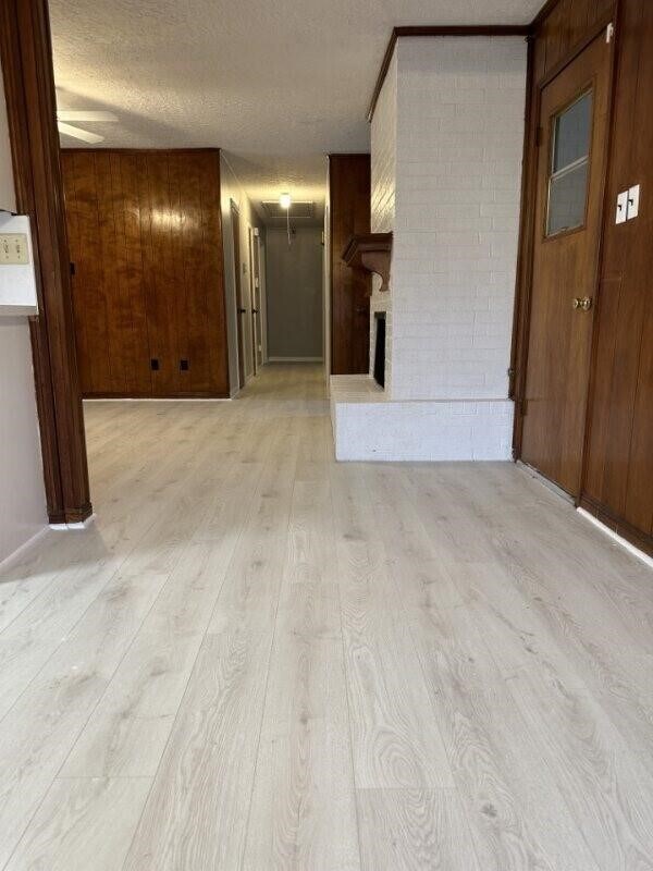 Building Photo - 803 Golf Ct