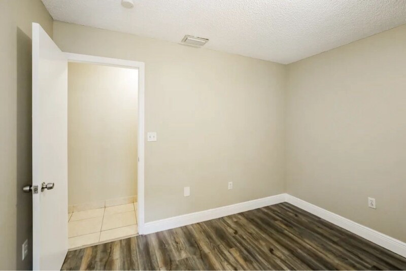 Building Photo - 2615 Biscayne Blvd