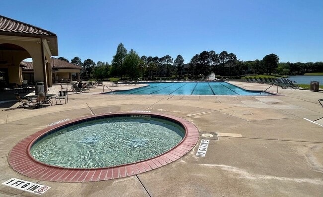 Building Photo - 12119 Ember Isles Ln