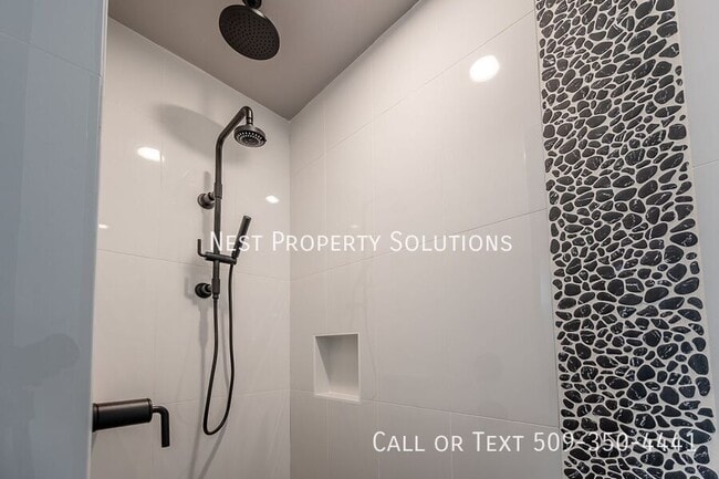 Building Photo - 1213 NE Nanto-B