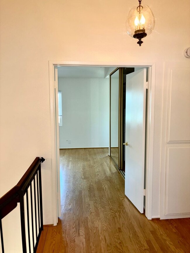 Building Photo - 487 Cannon Green Dr