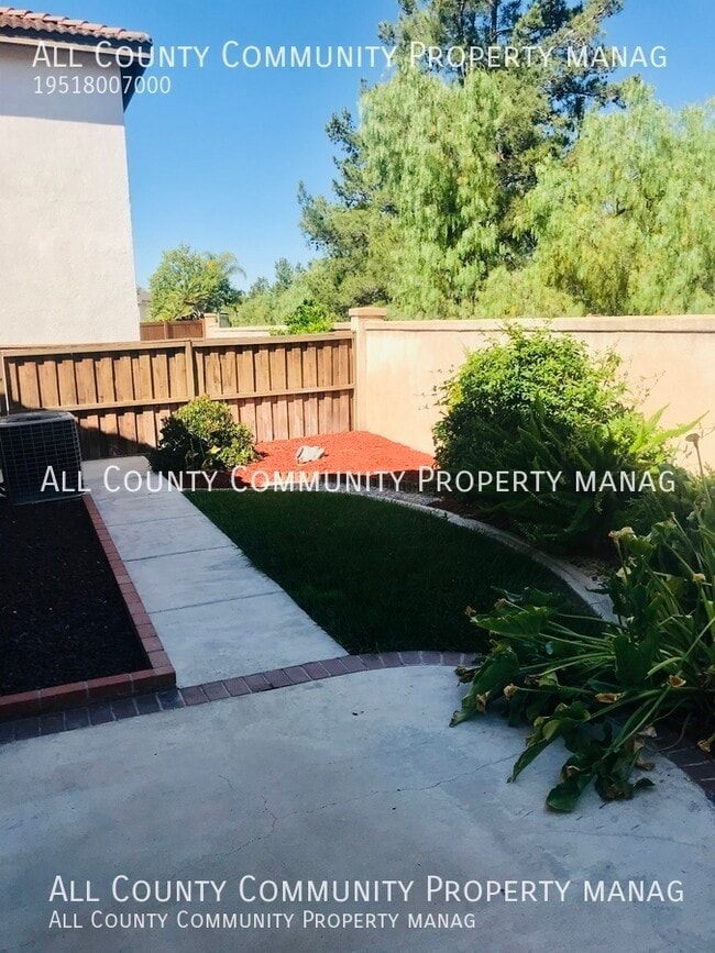 Building Photo - 41171 Crooked Stick Dr