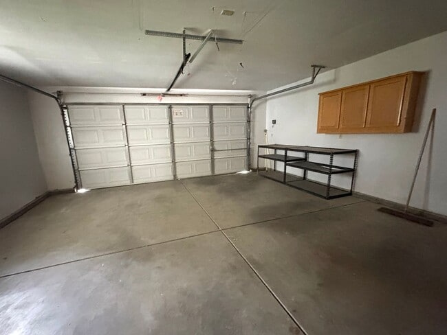 Building Photo - 2 WEEKS FREE RENT December Special Beautiful home in Turlock