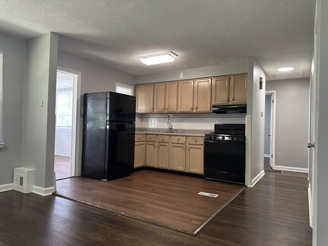 Building Photo - 10110 Tappan Dr