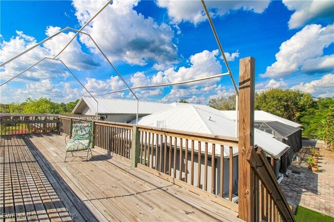 Building Photo - 3935 70th Ave NE