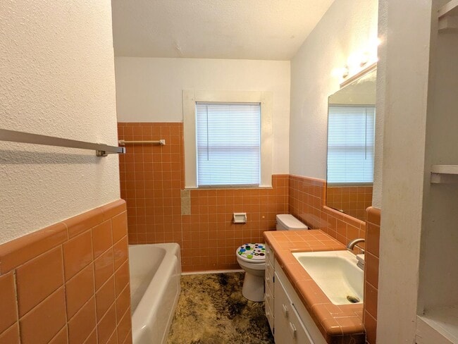 Building Photo - 4315 Brandon Ave