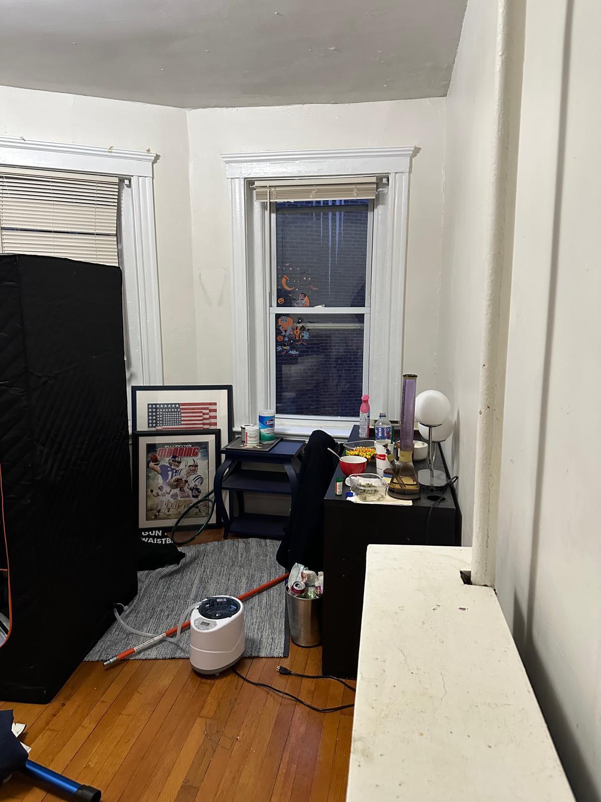 Building Photo - 1243 Beacon St